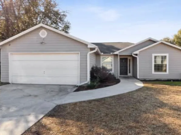 210 McQueen Cir, Saint Marys, GA 31558