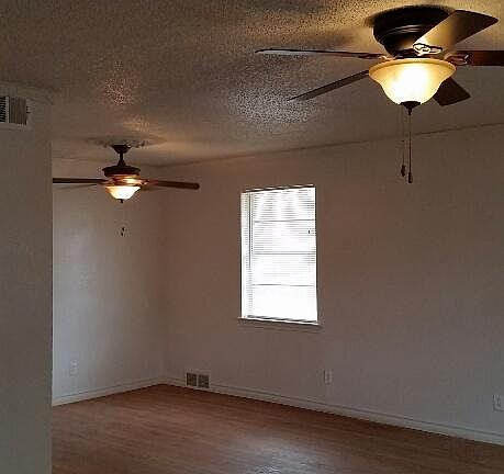 2nd image of 5209 Woodsboro Ln