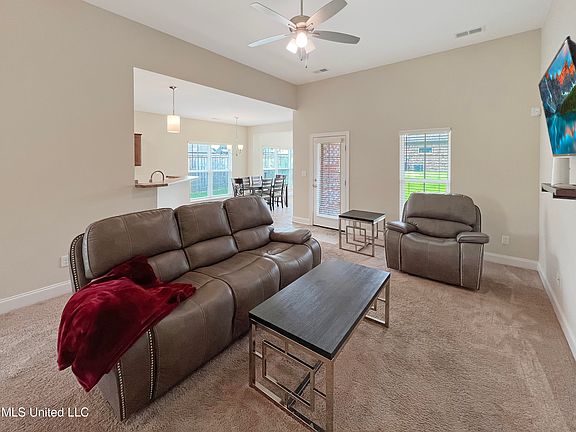 2nd image of 4580 Spike Ln