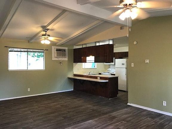 2nd image of 5147 Village Lawn