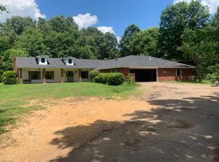 4142 Highway 35 S, Holcomb, MS 38940