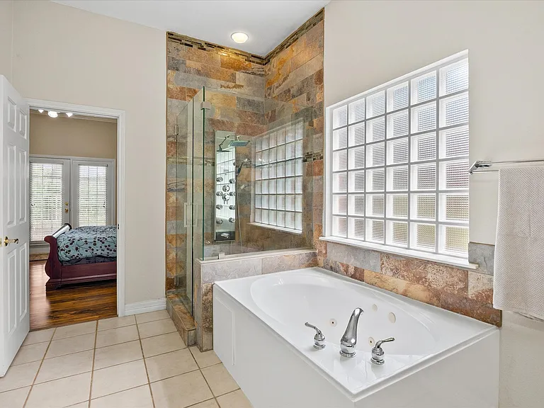 1108 Big Canyon Dr — Photo 19