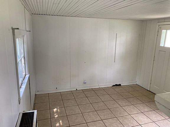 4th image of 1013 S 9th St APT 7