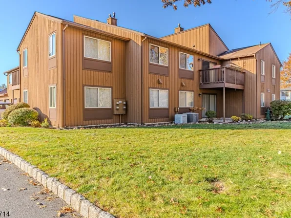 132 Drake Ln, Roxbury Twp., NJ 07852