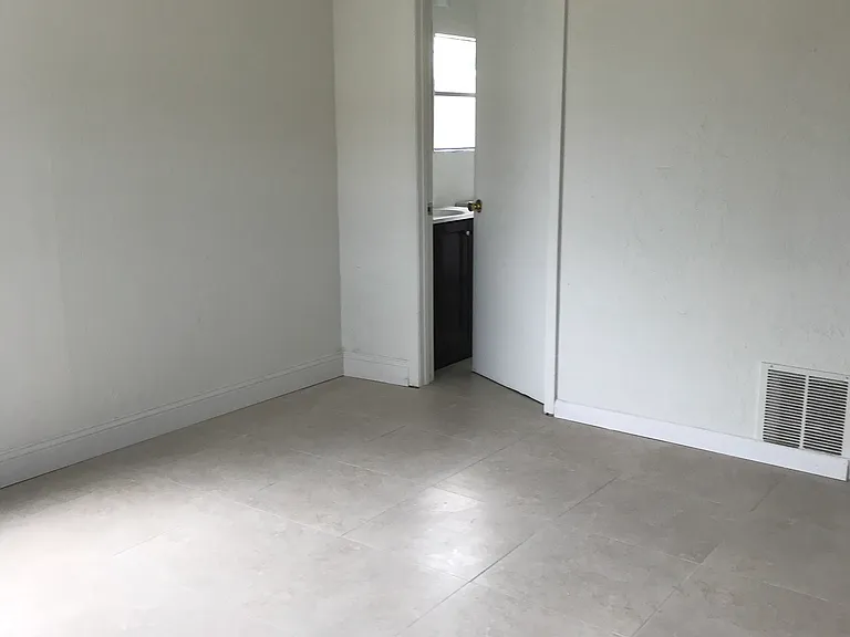 10166 Marlin Cir #3 — Photo 17