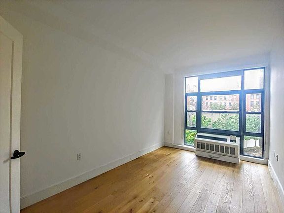 4th image of 329 E 132nd St #8H7