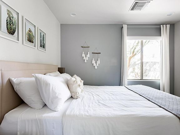 4th image of 52570 Avenida Juarez