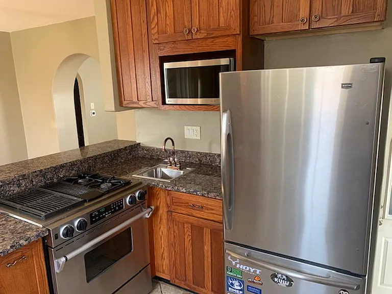 2205 Kossuth St — Photo 11