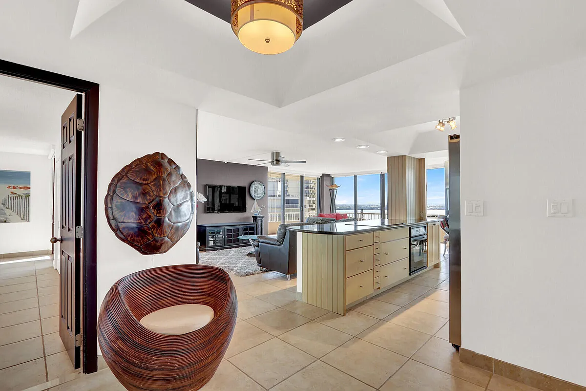 Building Photo - 5510 N Ocean Dr #12B
