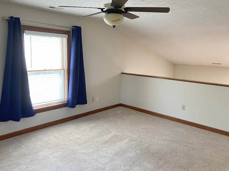 163 Hickory Ln — Photo 16