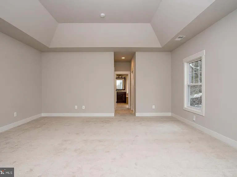 6928 Regent Ln — Photo 51