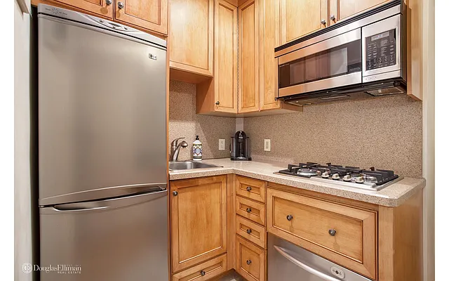 Sold by Douglas Elliman | media 9