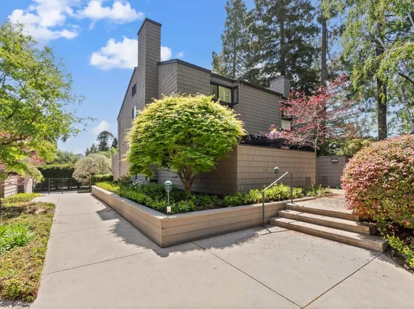 2142 Sand Hill Rd, Menlo Park, CA 94025