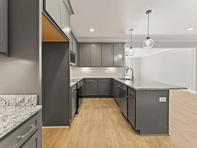 1345 Rebecca Johns Dr — Photo 3
