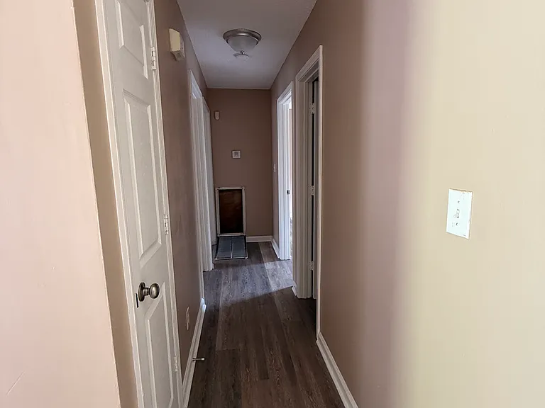 224 Cinderella Ln — Photo 3