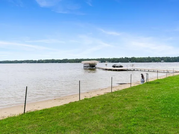 9669 Trails End Rd, Petoskey, MI 49770