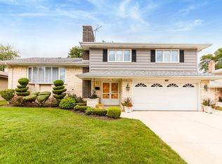 1404 Crain St, Park Ridge, IL 60068