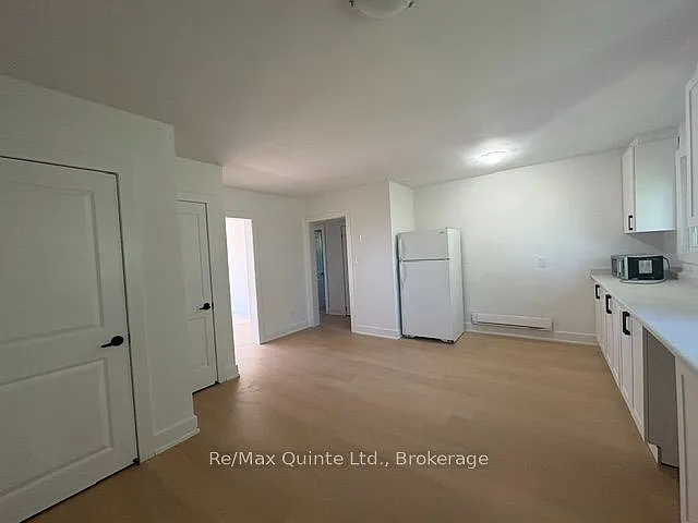 174 Queen St #6 — Photo 8