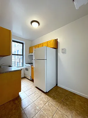 Rented by Bohemia Realty Group | media 19