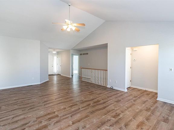 4th image of 13641 Tesson Oaks Ct