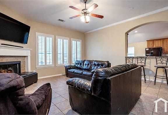 3rd image of 5886 Cliff Ridge Dr