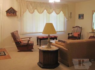 106 N Cass St, Mount Ayr, IA 50854