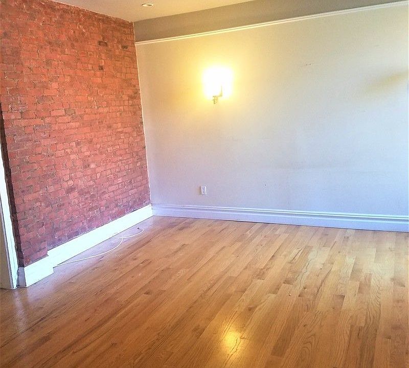 2nd image of 1144 Bergen St #3B