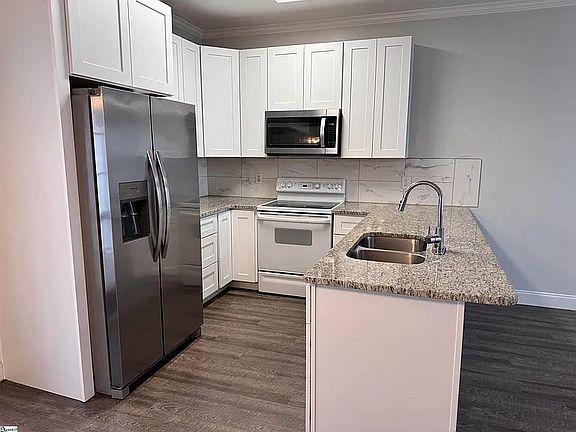 5th image of 58 Ridgestone Cir #1
