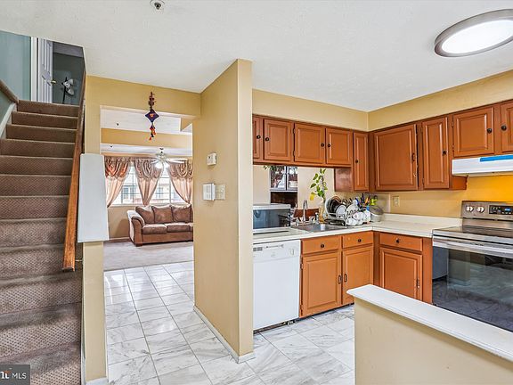 3rd image of 4330 Regalwood Ter