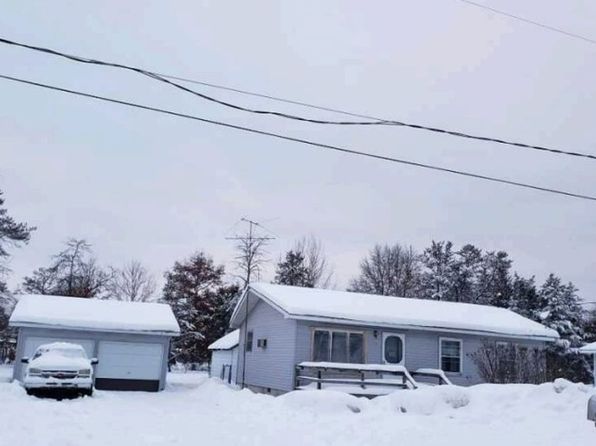 561 Pembrook Dr, Grayling, MI 49738