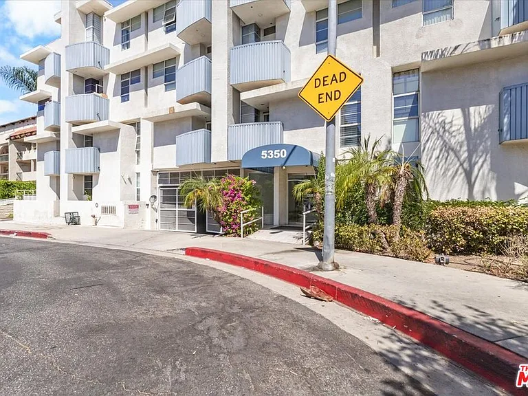 5350 White Oak Ave #209 — Photo 21