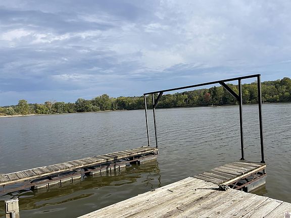 4th image of 251 Driftwood Dr
