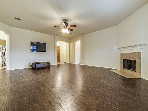 4th image of 207 Cliffbrook Dr
