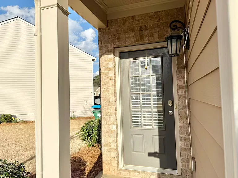 7075 Elmwood Ridge Ct — Photo 2