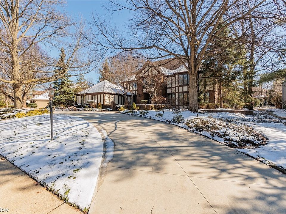 19269 Saratoga Trl, Strongsville, OH 44136 Zillow