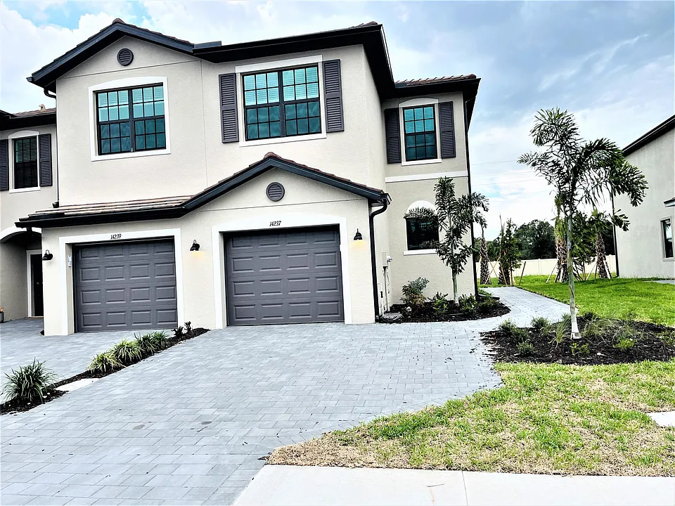14237 Pine Lodge Ln