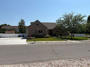 260 E 450 S, Hyde Park, UT 84318