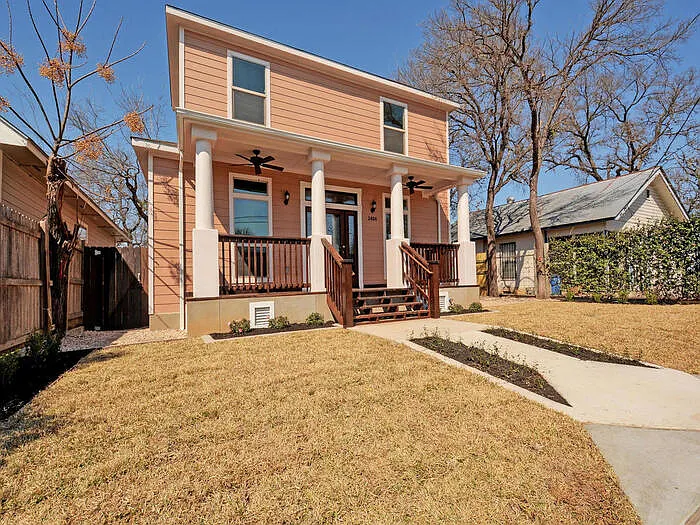 3 bed, 2.0 bath, 1961 sqft, $3,495 — Photo 2
