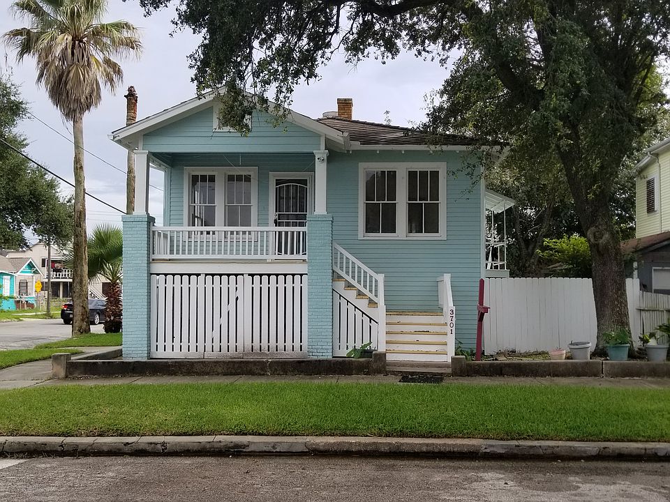 1st image of 3701 Avenue N 1/2