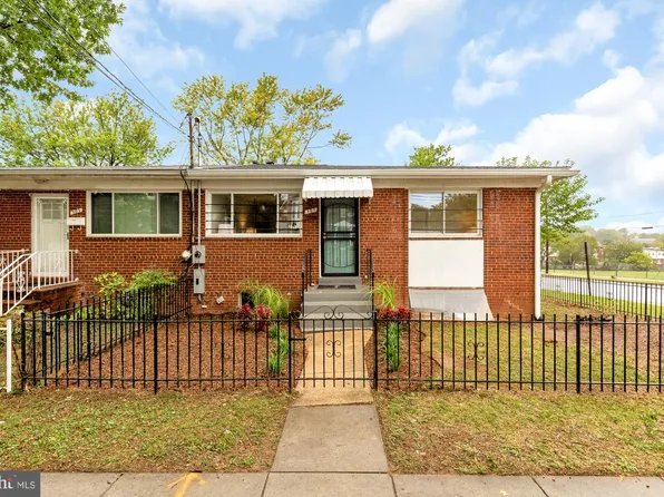 101 56th Pl SE, Washington, DC 20019