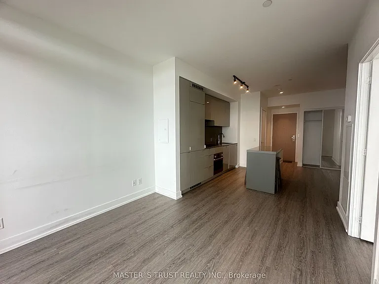 7 Grenville St #5806 — Photo 5