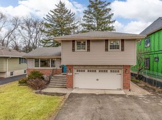 4817 Stonewall Ave, Downers Grove, IL 60515