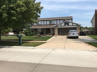 21381 Georgetown Rd, Woodhaven, MI 48183