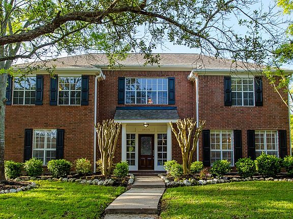 3rd image of 3955 E Wisteria Cir