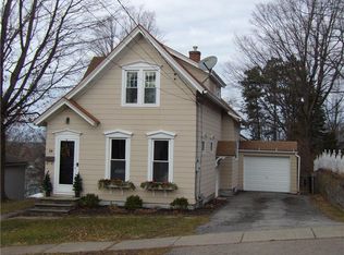 19 Summit St, Fairport, NY 14450