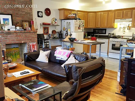 Rented by Corcoran | media 23