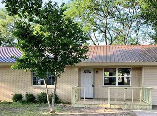 2913 Robinson St, Newport, AR 72112