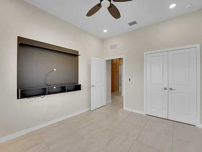 19515 Weathervane Way — Photo 21