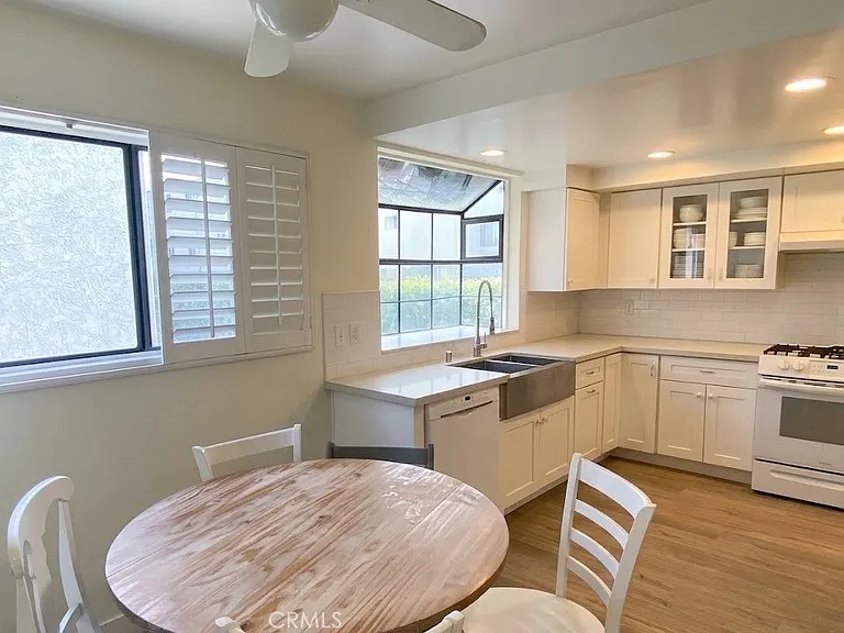 18445 Hatteras St #603 — Photo 5