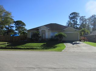 700 Geddes St SW, Palm Bay, FL 32908